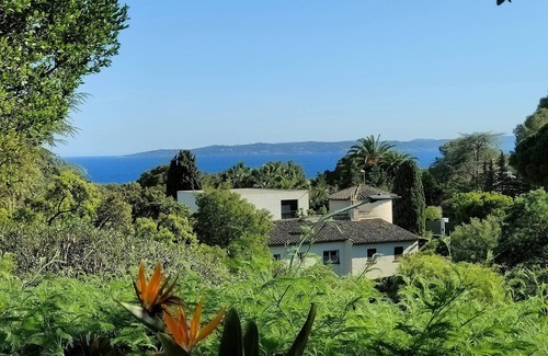 Les Issambres Apartment | Large 2-room apartment 55m²:air-conditioned room, sea view, Nature, 5min walk to the beach