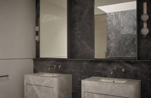 Toorak Apartment | Large 3 bedroom Apartment in the heart of Inner Melbourne.