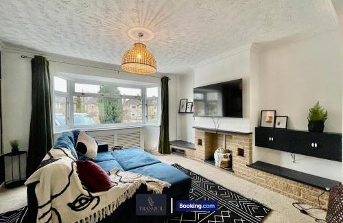 Headington House | Large 4 BDR Home By Tranquil Ventures Short Lets & Serviced Accommodation Headington With Free Parking