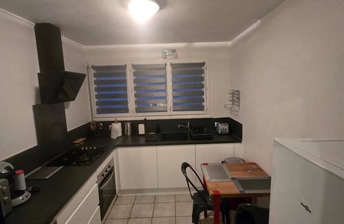 Lorient Apartment | Large 6-person apartment. South-facing, quiet garden
