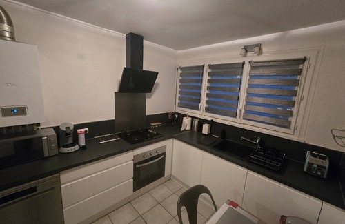 Lorient Apartment | Large 6-person apartment. South-facing, quiet garden