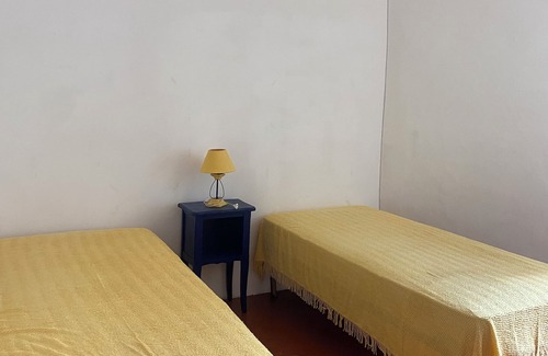 Villeneuve-les-Beziers House | Large, bright apartment90 square metres Near the Canal du Midi-Four people