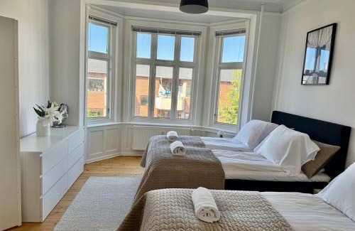 Frederiksberg C Apartment | Large Copenhagen Apartment for Groups and Families