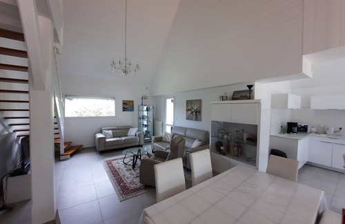 Vannes House | LARGE COSY HOUSE 14 persons OPEN SPACES GARDEN PARKINGS BEACH