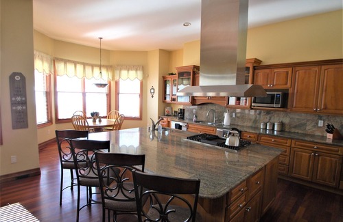 Greenwood Village House | Large Estate Close To Everything.