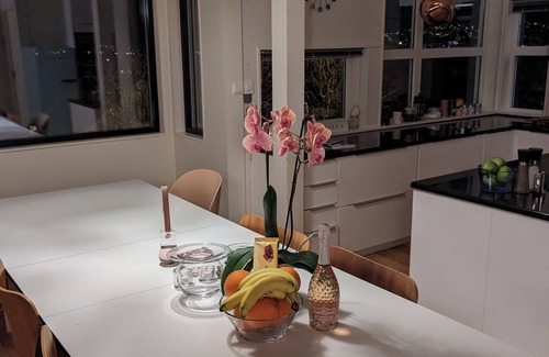 Tromso Villa | large exclusive Villa with panoramic view and jacuzzi.