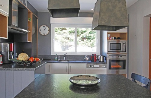 Saint-Germain-sur-Ay Cottage | Large family house near beach with garden, bikes and activities