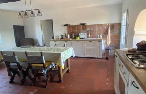 Puisseguin House | Large family home with swimming pool for 10 people