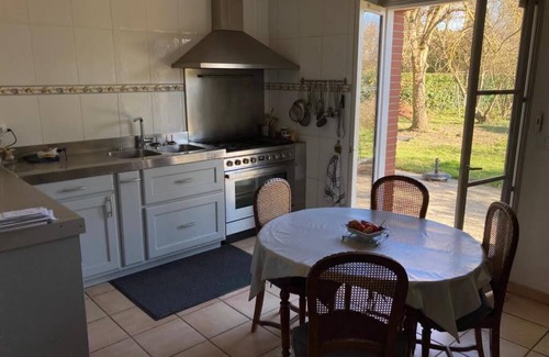 Pin-Balma House | Large family house, sleeps +10, Secured swimming pool, near Albi Carcassonne