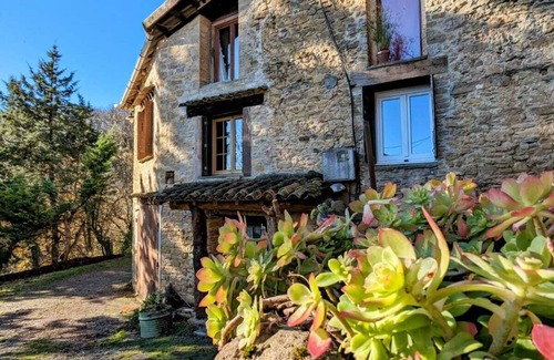 Bourigeole Other | Large farmhouse with private pond - 15 people