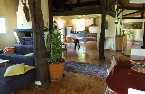 Saint-Antoine-sur-l'Isle House | Large country house, spacious and peaceful