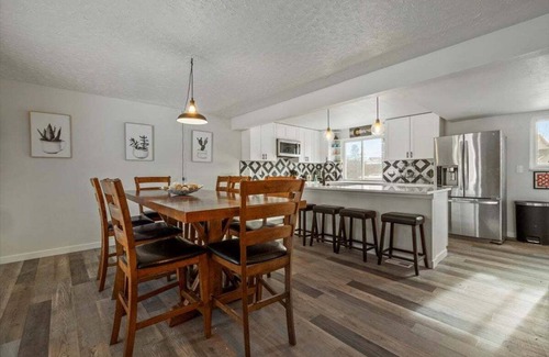 West Kissimmee House | Large Groups Spacious Home!