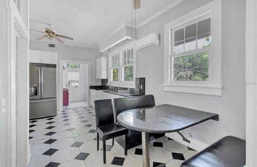 Arcadia Historic District Bed & Breakfast | Large Historic Home Near Downtown Arcadia, 6 Bedrooms