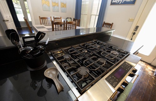 Victoria House | Large Home downtown Victoria by DeTar Hospital South and historical center