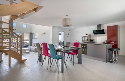 Saint-Armel Ski Chalet | Large house for 8 people in St Armel