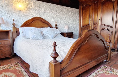 Brignac-la-Plaine House | Large house with covered terrace in the countryside, panoramic view