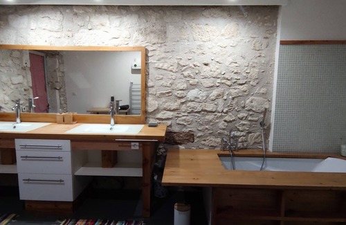 Laplume House | Large house with terrace