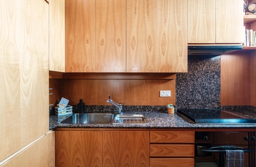 Maslianico Apartment | Large one-bedroom apartment at the foot of the Swiss border (MULINO NUOVO)