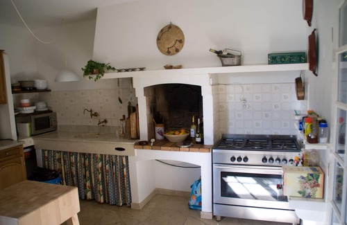 Signes House | Large Provencal House with Pool. Walking distance to supermarket and restaurants