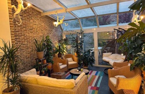 Heilig Kerst House | Large Quiet Charming Rooms in House near Historic Gent Centre