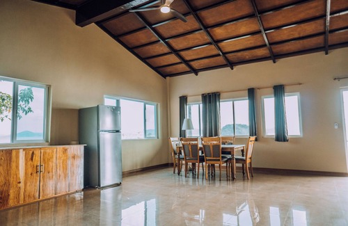 Coron House | Large Seaview House with Pool