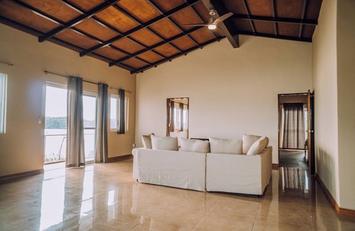 Coron House | Large Seaview House with Pool