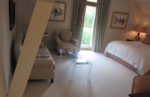 Louresse-Rochemenier House | Large Suite Luxury Ensuite | 6