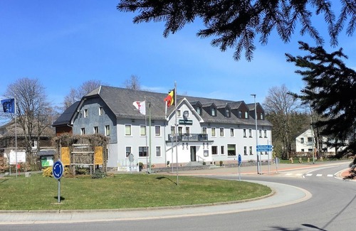 Buellingen House | Large twin room, shower/WC - Hotel Schröder