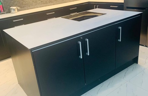 Flemingsberg Villa | Large Villa in Huddinge