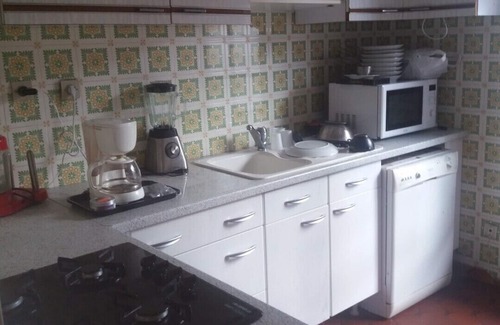 Blagnac Villa | Large villa with garden terrace