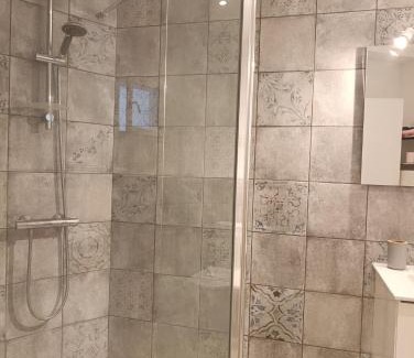 Laroque-des-Alberes House | Laroque