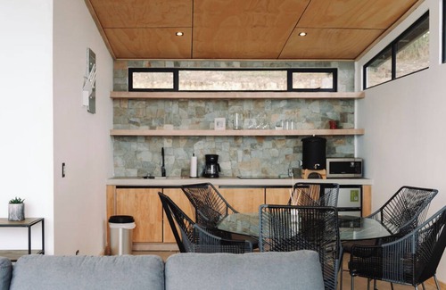 Aguacatan Villa | Las Codornices Villa HE001