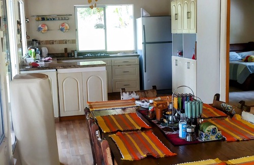 Fredonia House | las Gitanas, en Medio de Colores, Paisajes Maravillosos y Animales de Granja