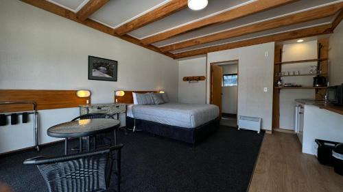 Karamea Hotel | Last Resort Karamea