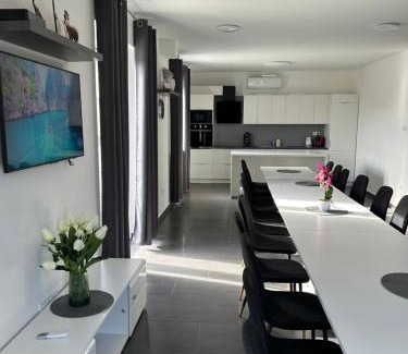 Morahalom Apartment | Laura Apartmanház