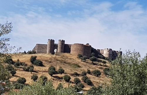 Evoramonte Cottage | Lavender Cottage set in the Quinta de Evoramonte