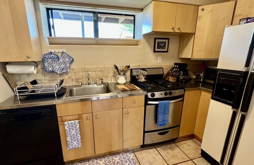 Durango House | Lavender on the Farm ~ Cozy 2BR 1BA near Durango