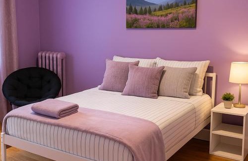Harlem Apartment | Lavender style Room