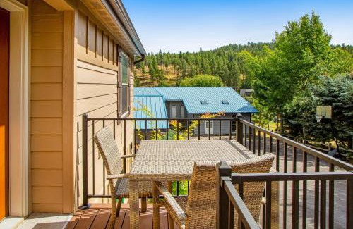 Lakeside House | Lazy K on Peaceful Bay - Ranch House