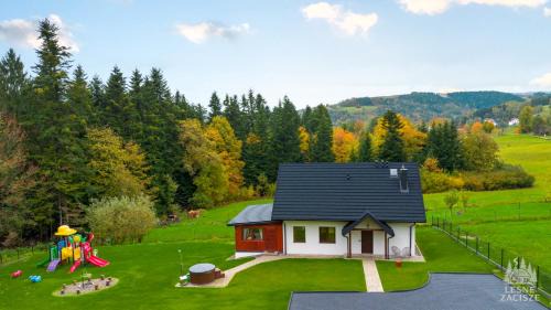Kamionka Wielka House | Leśne Zacisze - dom na wsi z grotą solną, sauną oraz balią ogrodową