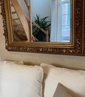 Namur Apartment | Le 25, Duplex élégant au cœur du piétonnier historique