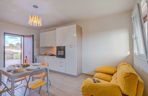 Manduria Apartment | Le Bianche Apt 2 with Garden near The Sea, Manduria, Italy