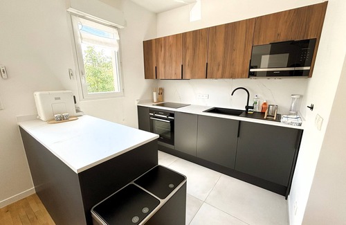 Le Plessis-Robinson Apartment | Le Boudoir - 2 Pièces et Parking