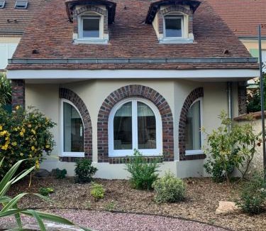 Luisant Apartment | Le Carré Courtois