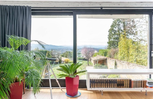 Saint-Didier-au-Mont-d'Or Villa | Le Cerf - House with view and swimming pool