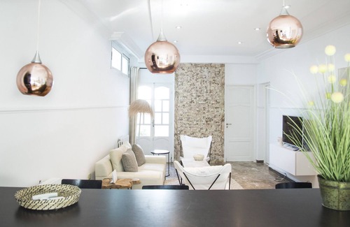 Sidi Dhrif Apartment | Le Centre-Ville: Très Chic Apt avec Jardin @ Marsa