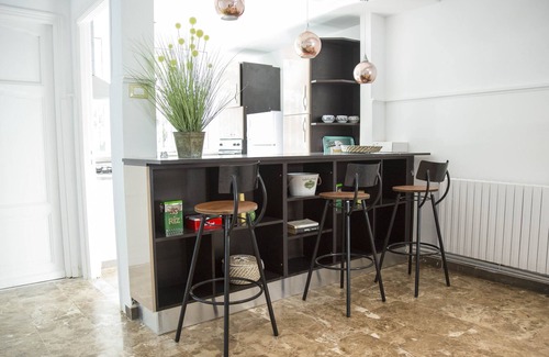 Sidi Dhrif Apartment | Le Centre-Ville: Très Chic Apt avec Jardin @ Marsa