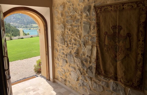 Saint-Andre-les-Alpes House | Le Château de Méouilles, un Lieu Haut de Gamme où Séjourner en Toutes Saisons