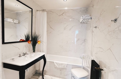 Hardricourt House | Le Château d'Hardricourt