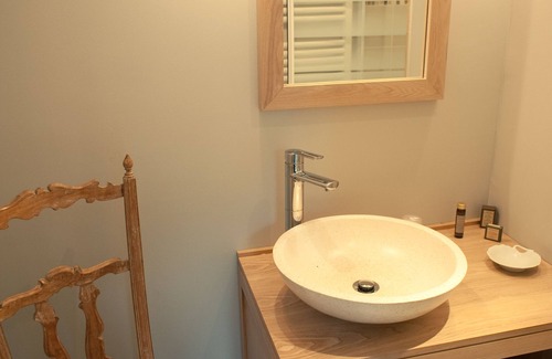 Bures-sur-Yvette Bed & Breakfast | Le Château de la Vierge